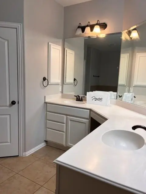 5818 Country View Lane W, Frisco, TX 75036