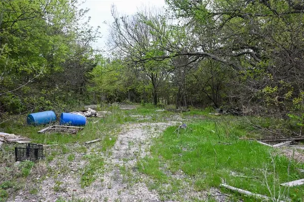 1997 County Road 655, Farmersville, TX 75442