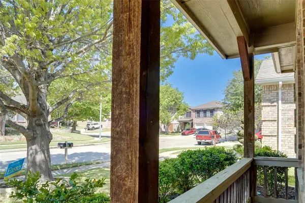 8928 Silent Brook Lane, Fort Worth, TX 76244