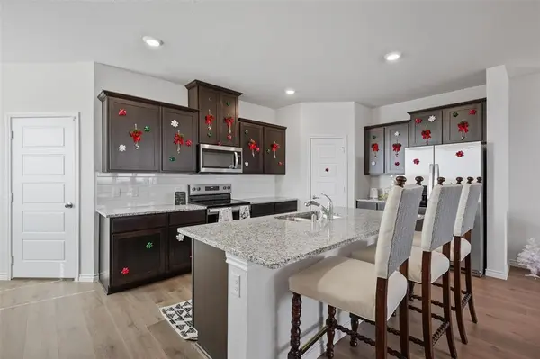 732 Thorn Creek Drive, Anna, TX 75409