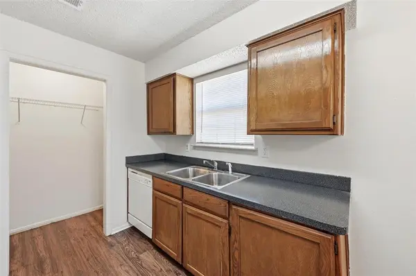 504 Kings Way Drive #C, Mansfield, TX 76063