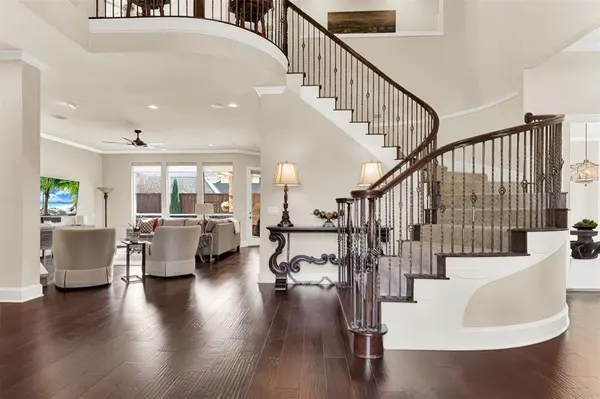 5972 GLENDOWER Lane, Plano, TX 75093