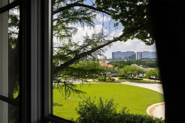 504 Byron Court, Irving, TX 75038