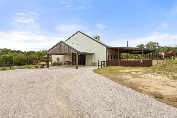 31577 N US Highway 281, Lipan, TX 76462