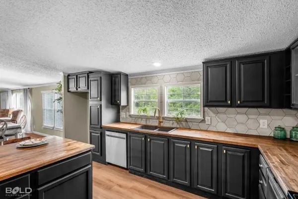 8730 Pinehaven, Keithville, LA 71047