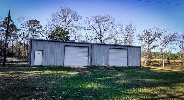 1029 ACR 185, Elkhart, TX 75839