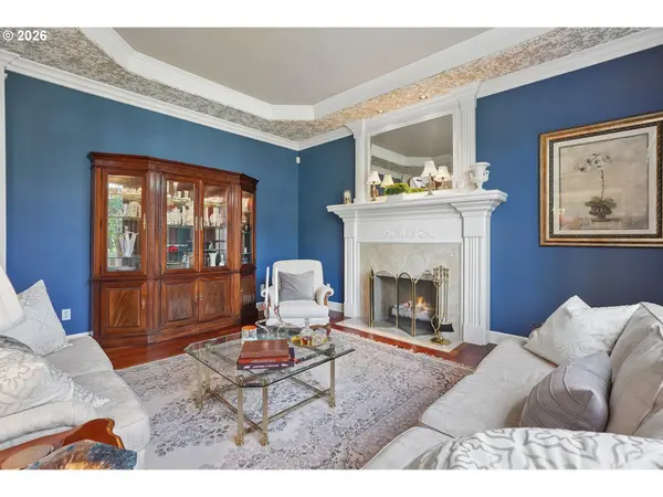 13616 NW GLENDOVEER DR, Portland, OR 97231