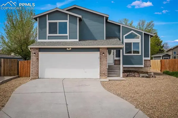 749 Memory LN, Fountain, CO 80817