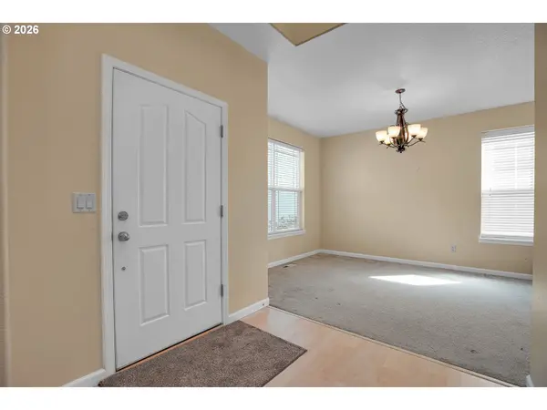 34050 SE Sturgeon ST, Scappoose, OR 97056