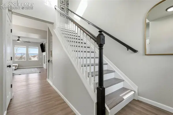 6290 Canyon Crest LOOP, Colorado Springs, CO 80923