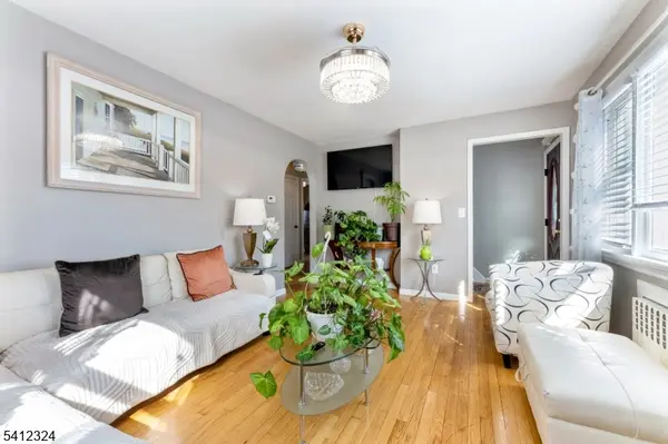 95 William Pl, Totowa Boro, NJ 07512