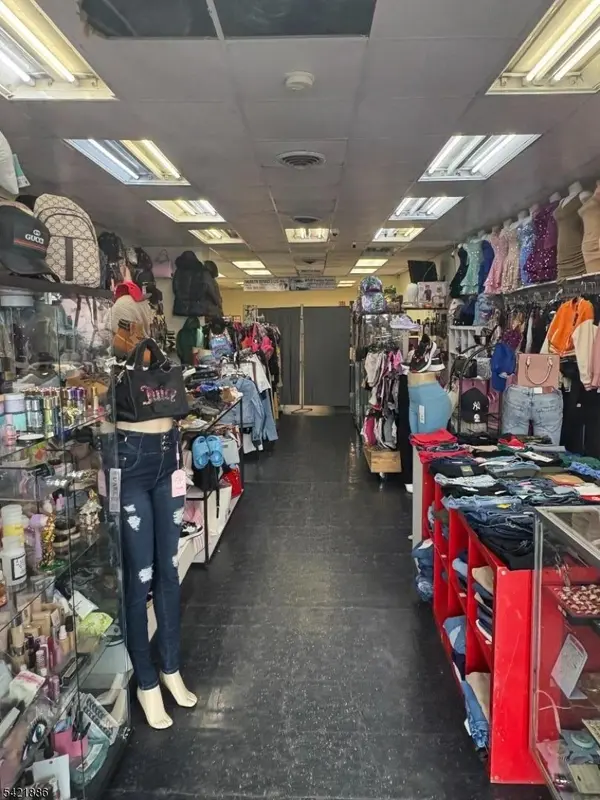 831-833 Elizabeth Ave, Elizabeth City, NJ 07201