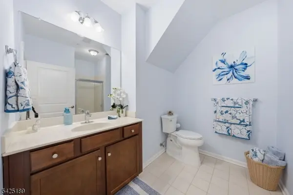 101 Birch Ct, Hanover Twp., NJ 07927