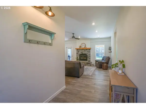 281 FIR RD, Ariel, WA 98603