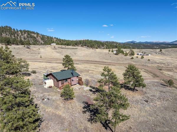 11 Valley CIR, Guffey, CO 80820