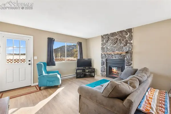 11 Valley CIR, Guffey, CO 80820