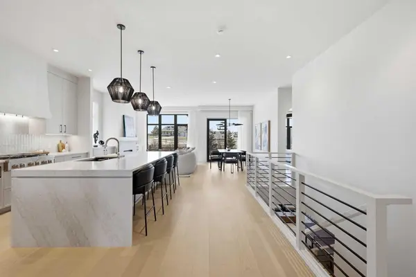 733 Serenity BND, Heritage Pointe, AB T1S 3X3