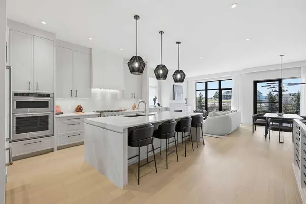 733 Serenity BND, Heritage Pointe, AB T1S 3X3