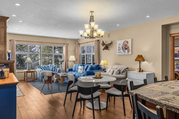 3 Aspen GLN #202, Canmore, AB T1W 1A6