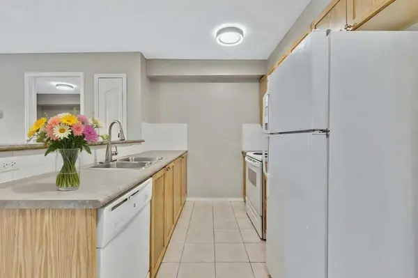 428 Chaparral Ravine VW SE #118, Calgary, AB T2X 0A5