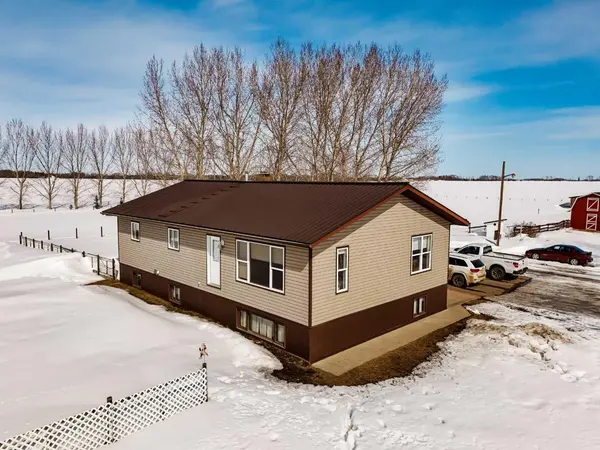 105335 Highway 697 HWY, La Crete, AB T0H2H0