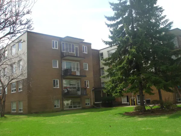 57 Neptune DR #101, Toronto C04, ON M6A 1X2