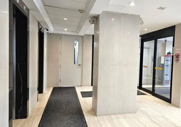 735 Don Mills RD #2707, Toronto C11, ON M3C 1T1