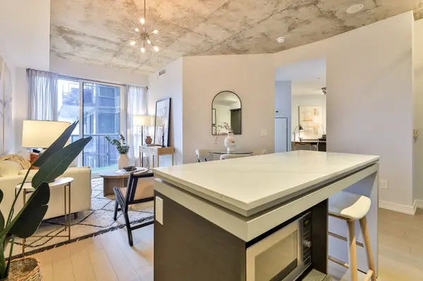 1030 King ST W #909, Toronto C01, ON M6K 3N3