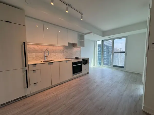 252 Church ST #2612, Toronto C08, ON M5B 1Z2