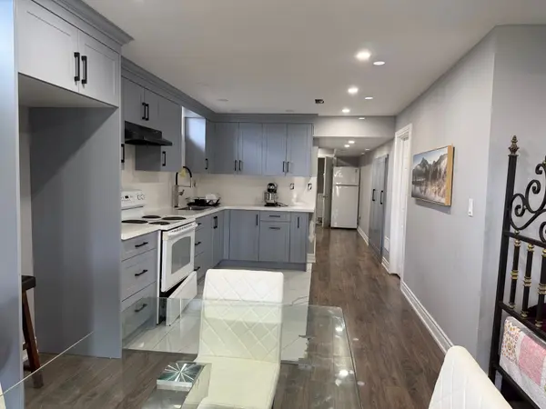 23 Purdy PL, Clarington, ON L1C 0V2