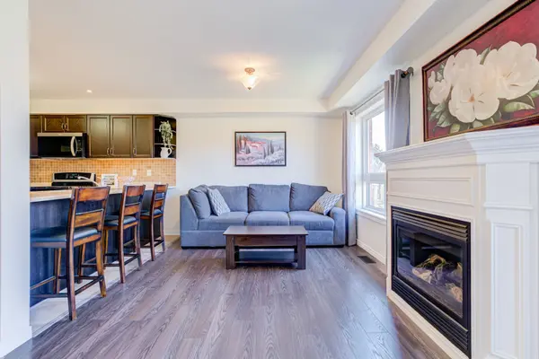 105 Hammill HTS, East Gwillimbury, ON L0G 1M0