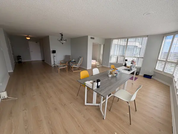 1 Clark AVE W #701, Vaughan, ON L4J 7Y6