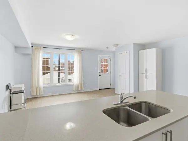 244 Penetanguishene RD #4, Oro-medonte, ON L4M 7C2