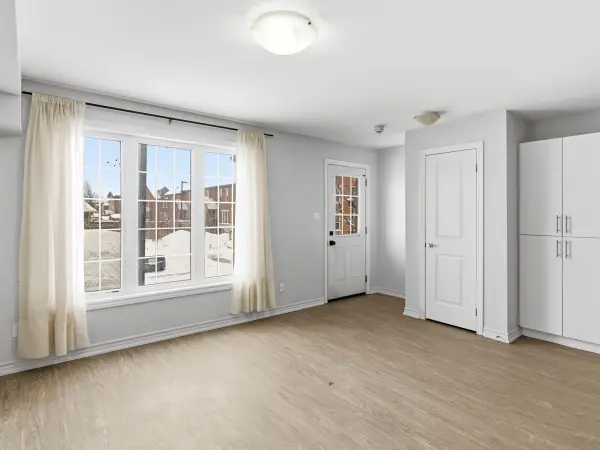 244 Penetanguishene RD #4, Barrie, ON L4M 7C2