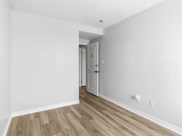 244 Penetanguishene RD #4, Barrie, ON L4M 7C2