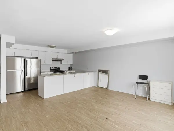 244 Penetanguishene RD #4, Barrie, ON L4M 7C2