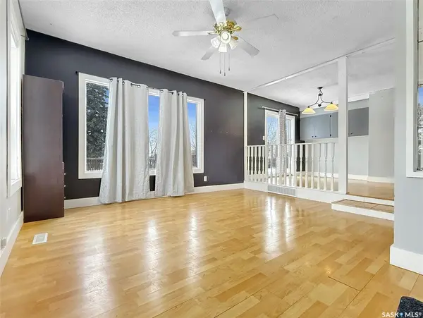 363 Iris AVENUE, Swift Current Rm No. 137, SK S0N 2Y0