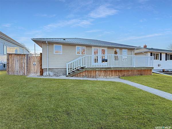 152 4TH AVENUE SE, Swift Current, SK S9H 3L4