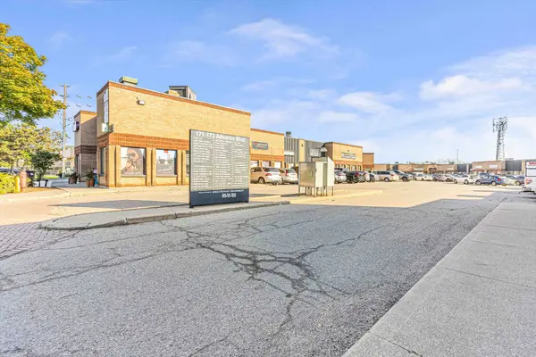 173 Advance BLVD #57, Brampton, ON L6T 4Z7