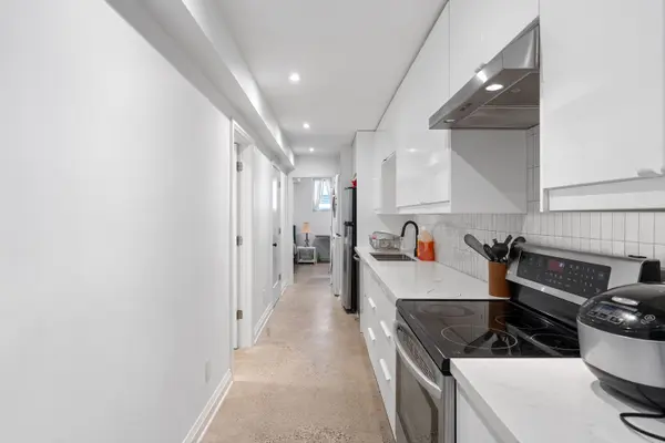 14 Seaforth AVE #Basement, Toronto W01, ON M6K 1N5