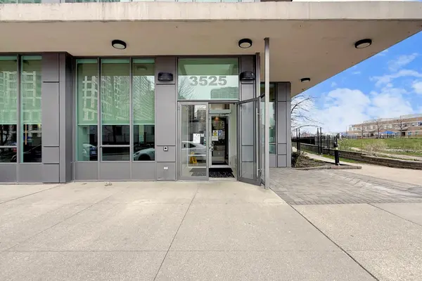 3525 Kariya DR #316, Mississauga, ON L5B 0C2