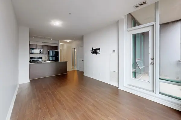 3525 Kariya DR #316, Mississauga, ON L5B 0C2