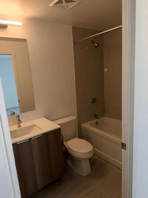 15 Skyridge DR #1709, Brampton, ON L6P 4S3