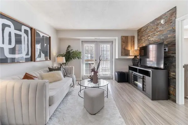 4015 Kilmer DR #110, Burlington, ON L7M 4M4