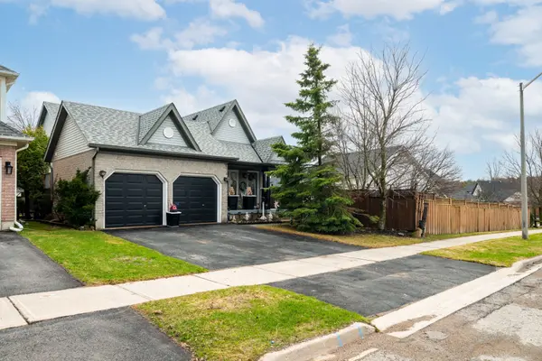 16 Althorp DR, Orangeville, ON L9W 5H8