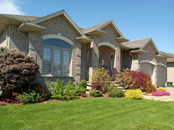 35 Tanya DR, Southwest Middlesex, ON N0L 1M0