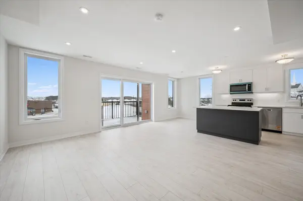 525 Erinbrook DR #C062, Kitchener, ON N2E 3T1