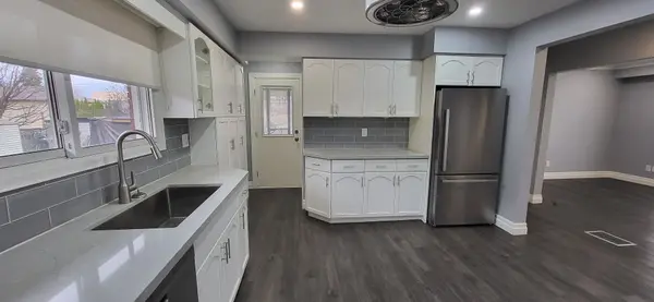 91 VICTORIA RD N, Guelph, ON N1E 5G9