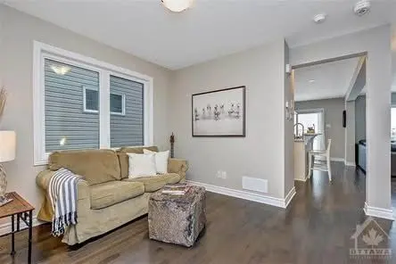 44 Clonfadda TER, Barrhaven, ON K2J 6E9