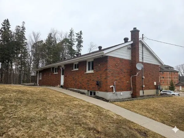 32 Garafraxa ST, Chatsworth, ON N0H 1G0